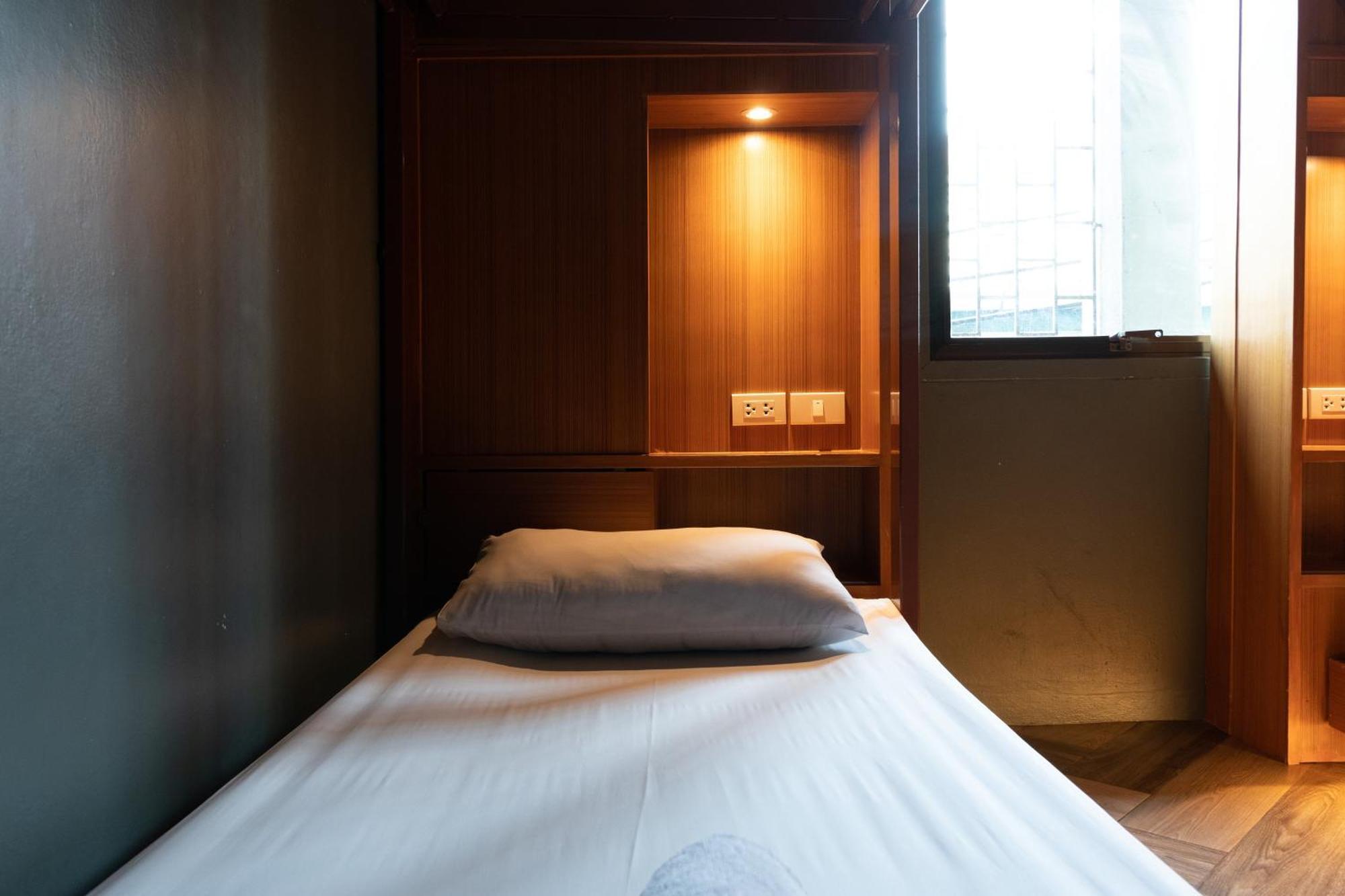 Loftel 22 Hostel Bangkok Eksteriør billede