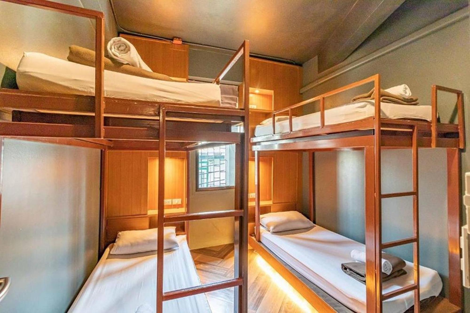 Loftel 22 Hostel Bangkok Eksteriør billede